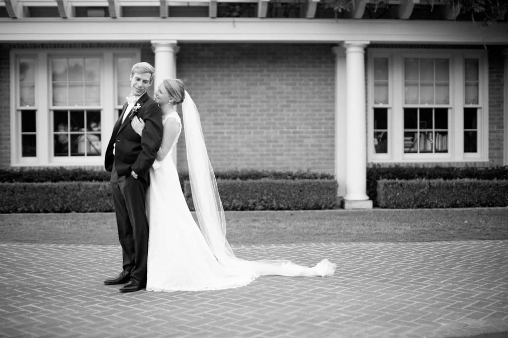houston country club bride and groom