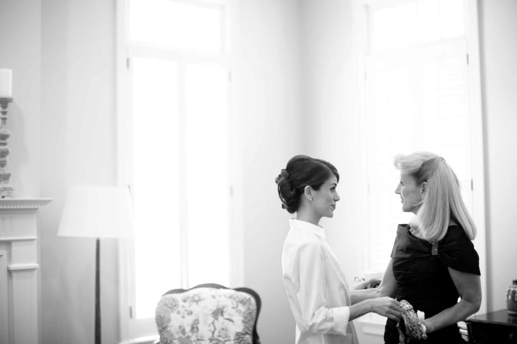 mom and bride moment