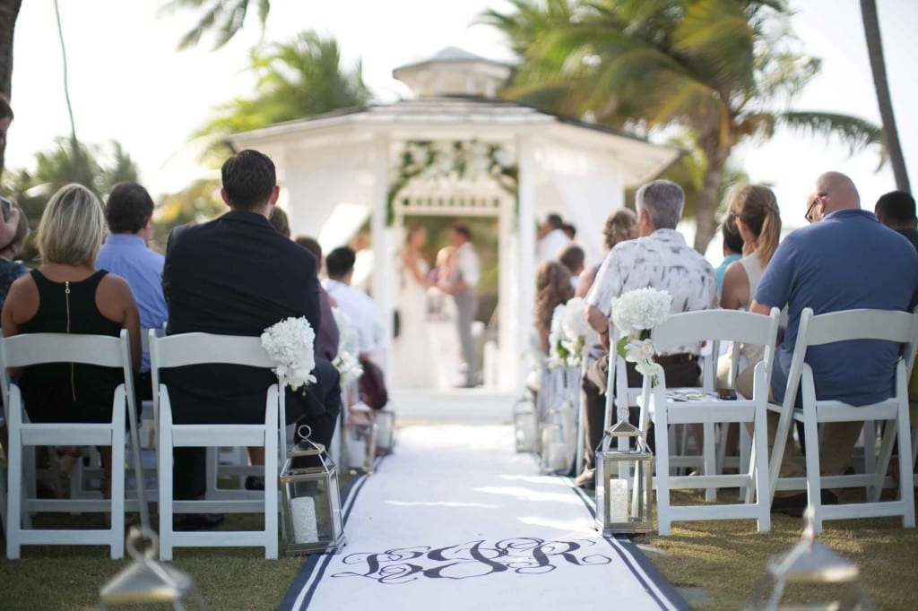 beach side wedding