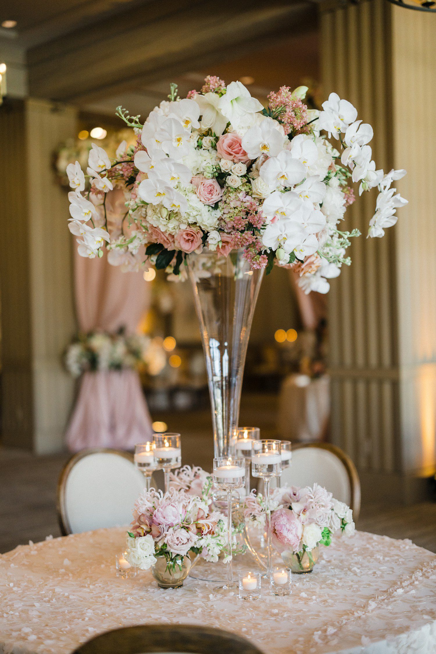 White and Pink Wedding Table Flowers
