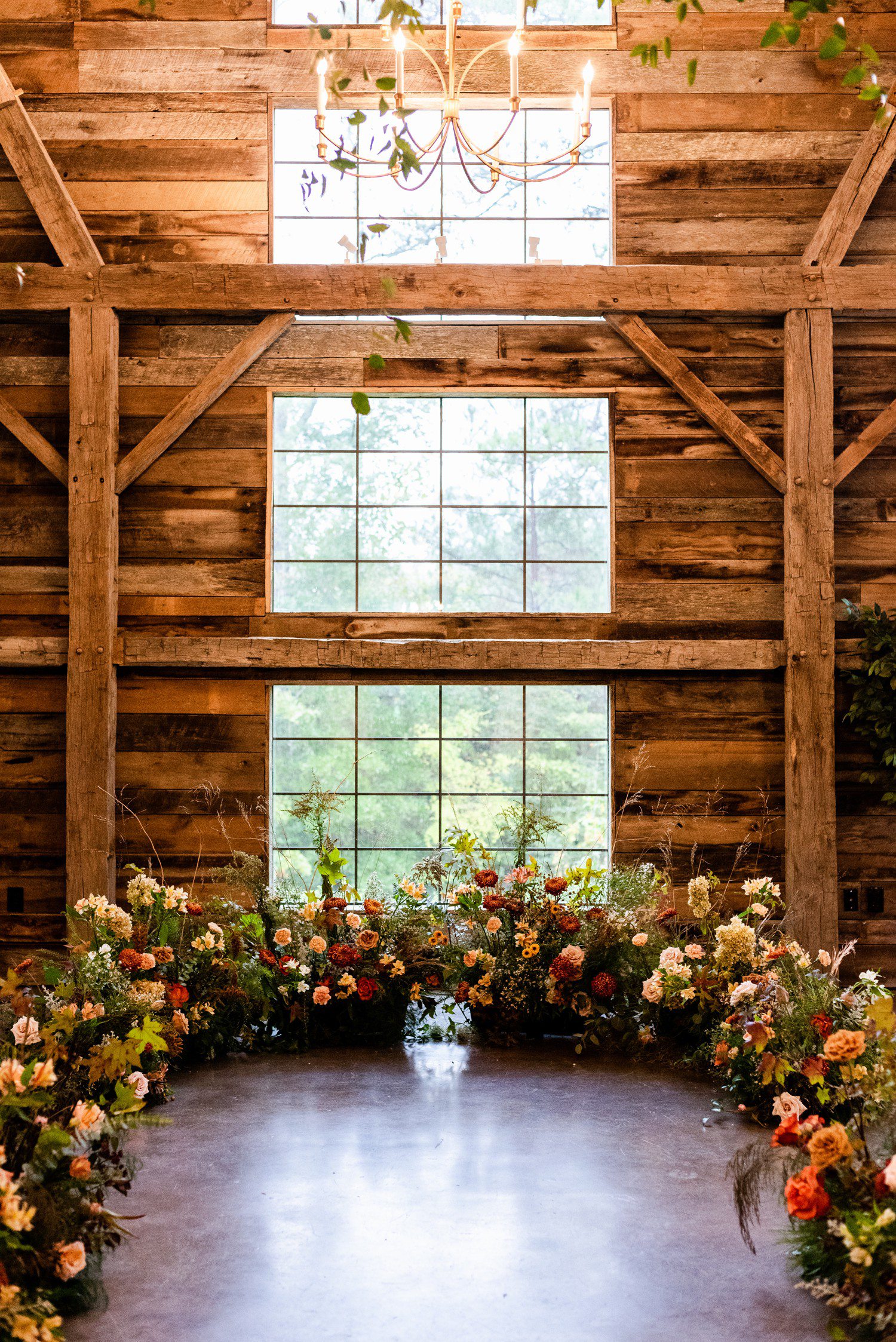 Wedding Ceremony at Historic Hill House & Farm Texas 