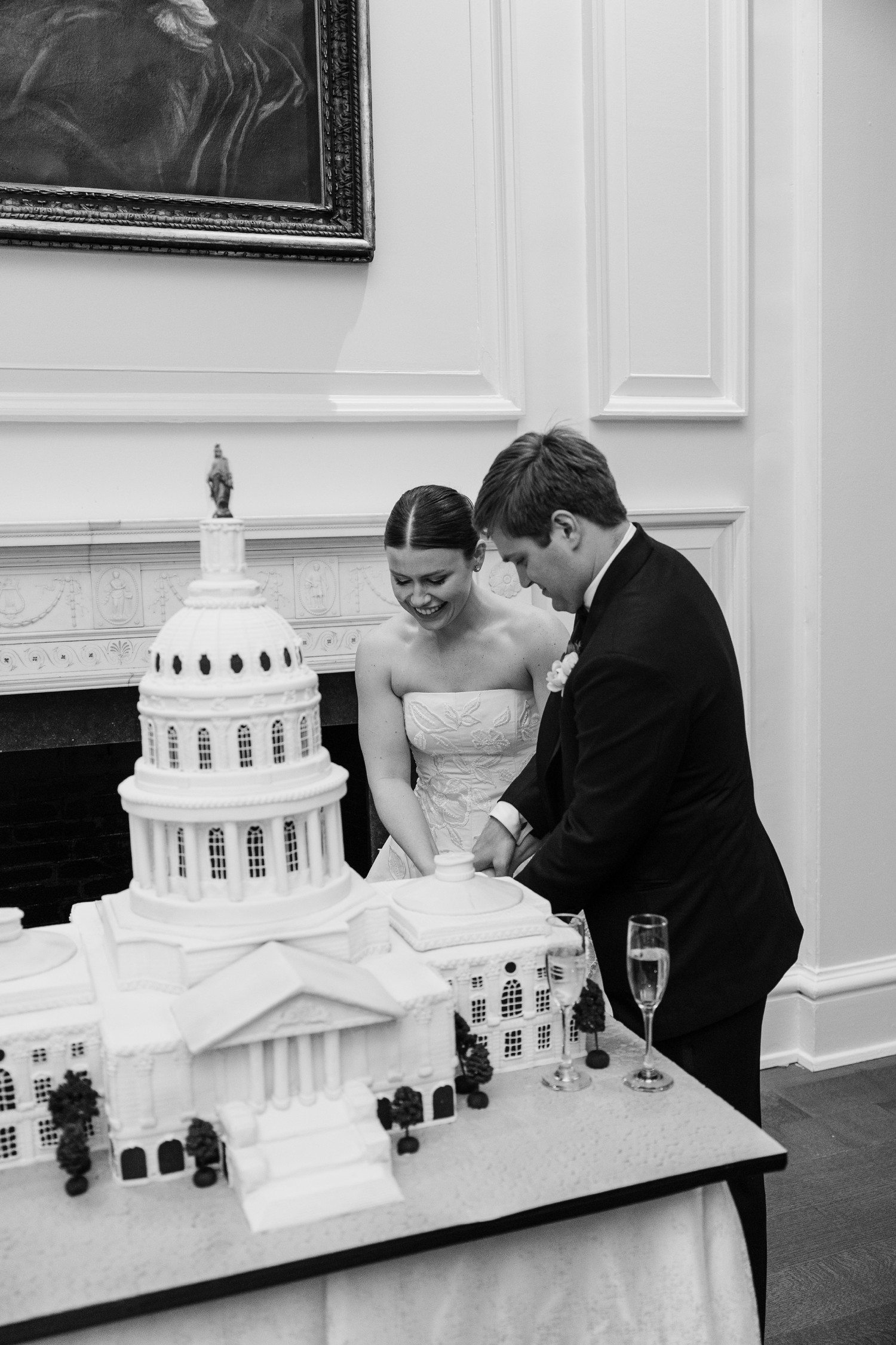 US capitol wedding cake