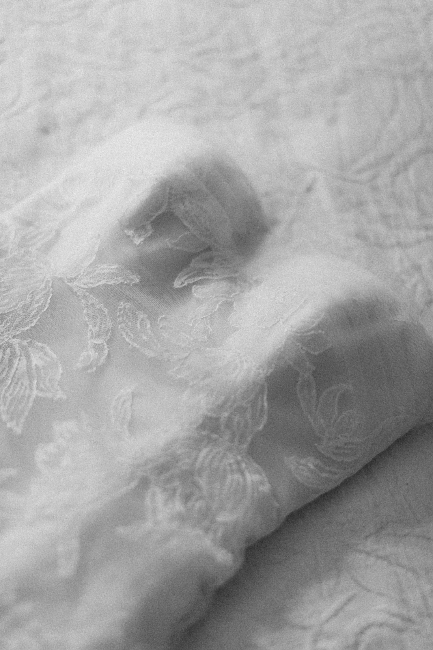 Vera Wang strapless wedding dress 