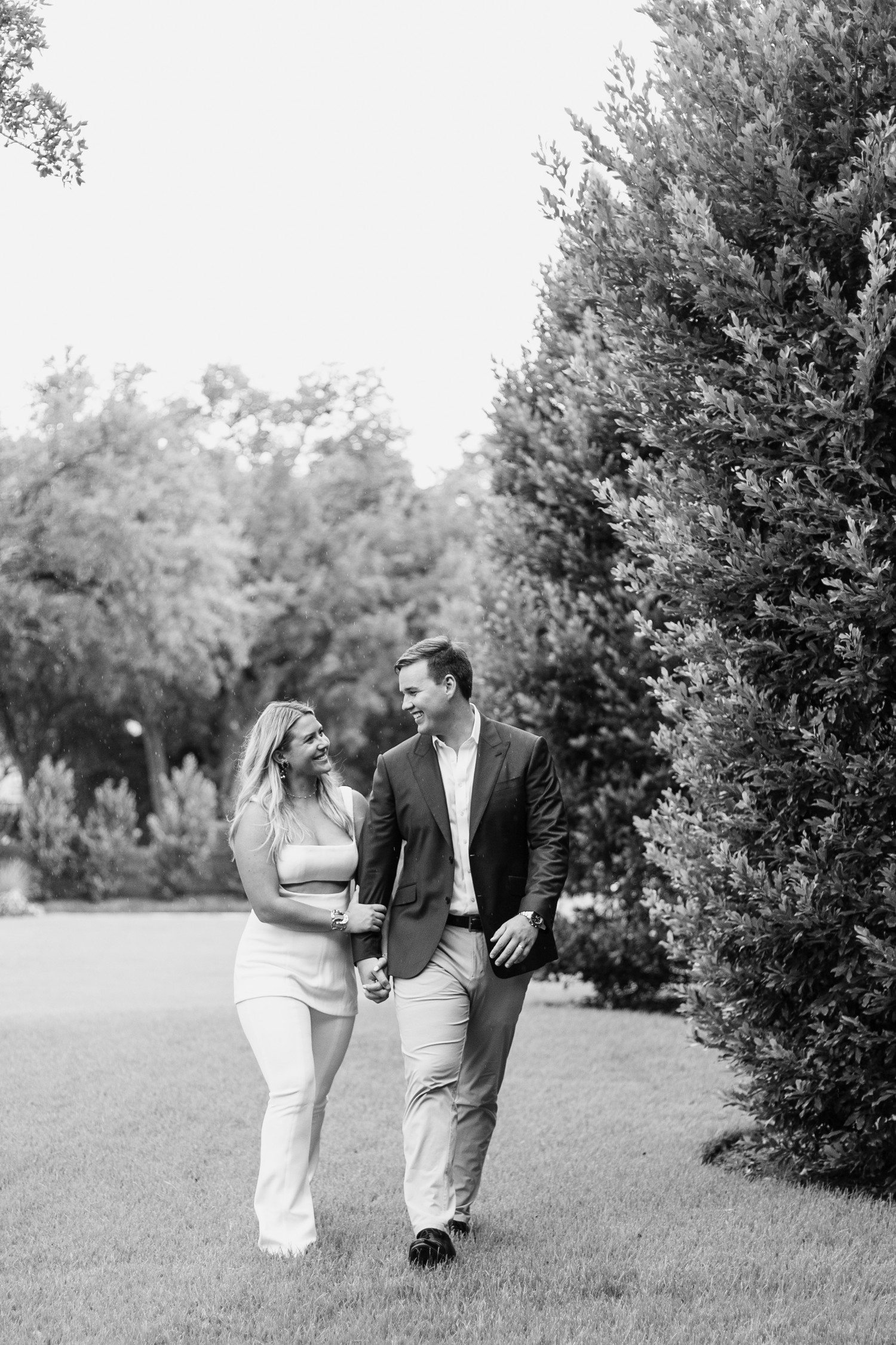 Couple walking together at Austin Country Club