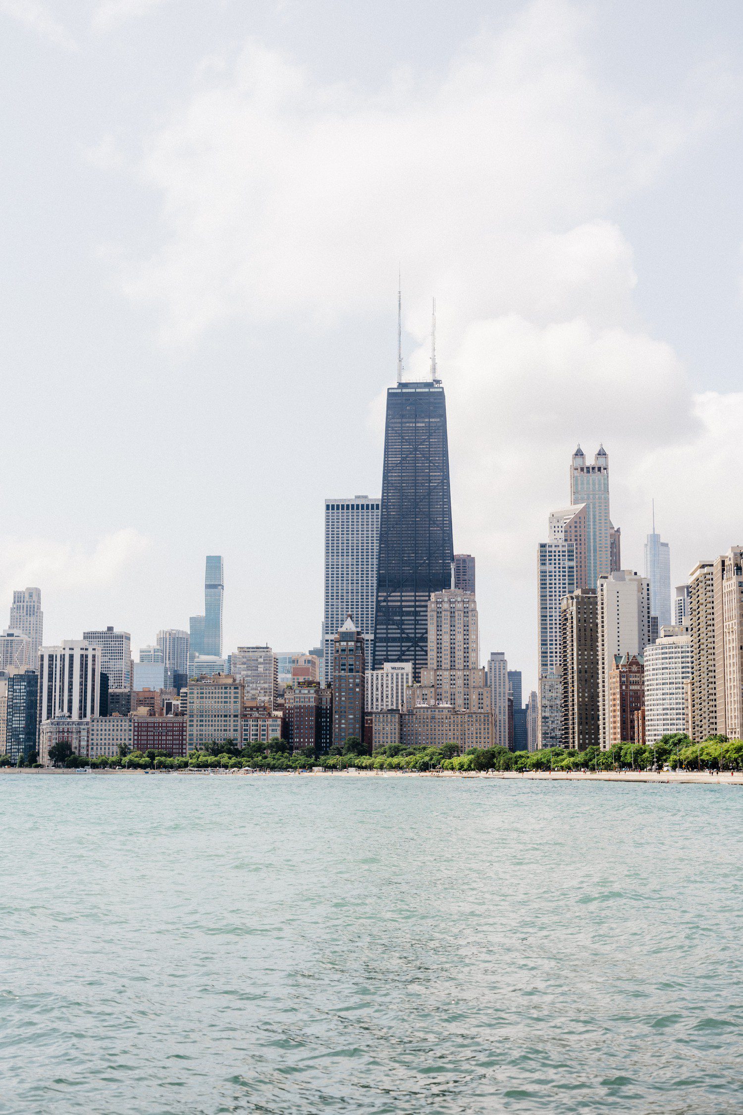 Chicago city skyline on Lake Michigan. 