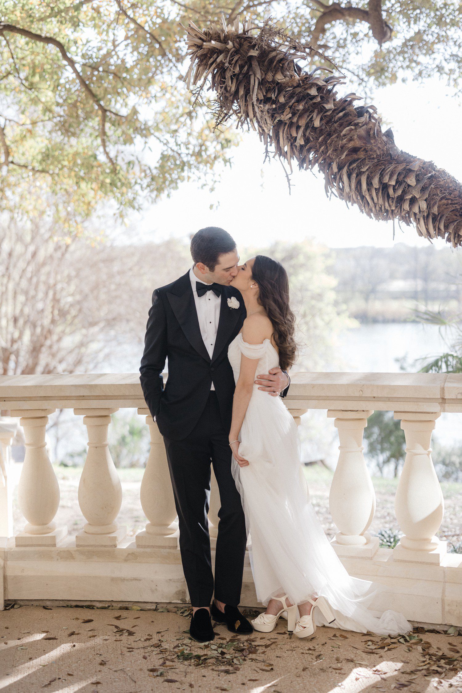 Wedding photos at Four Seasons Hotel in Austin TX. 