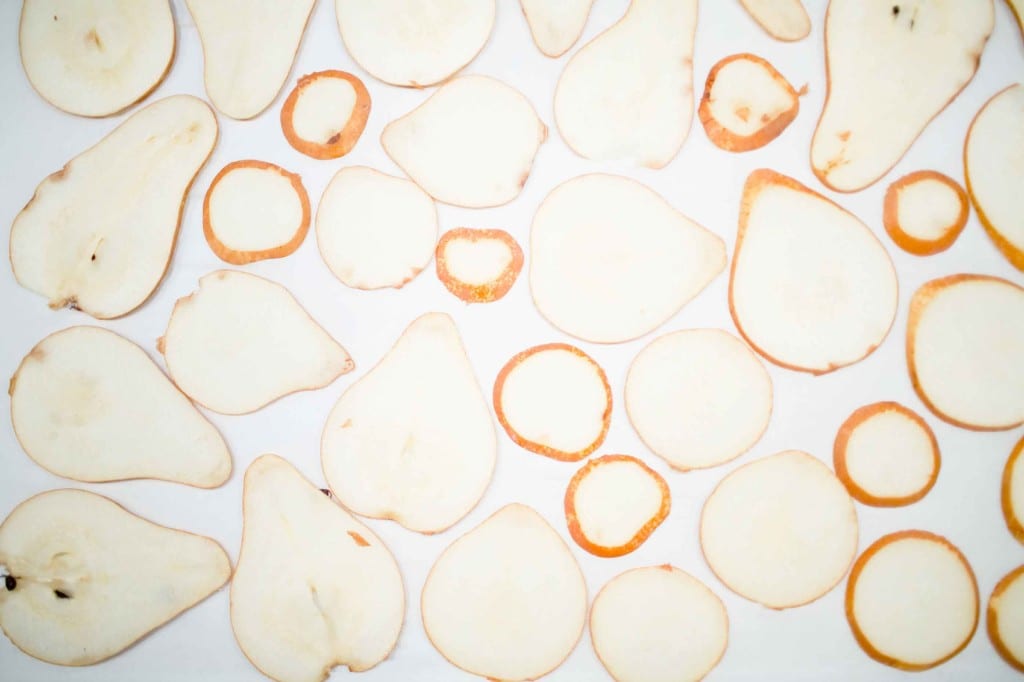 sliced pear chips