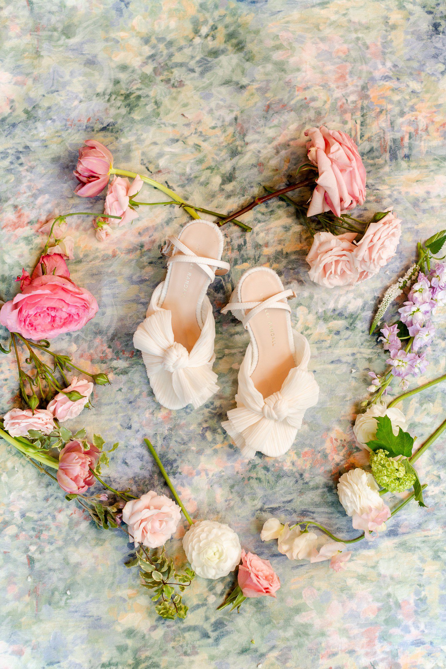 Wedding shoes and floral details 