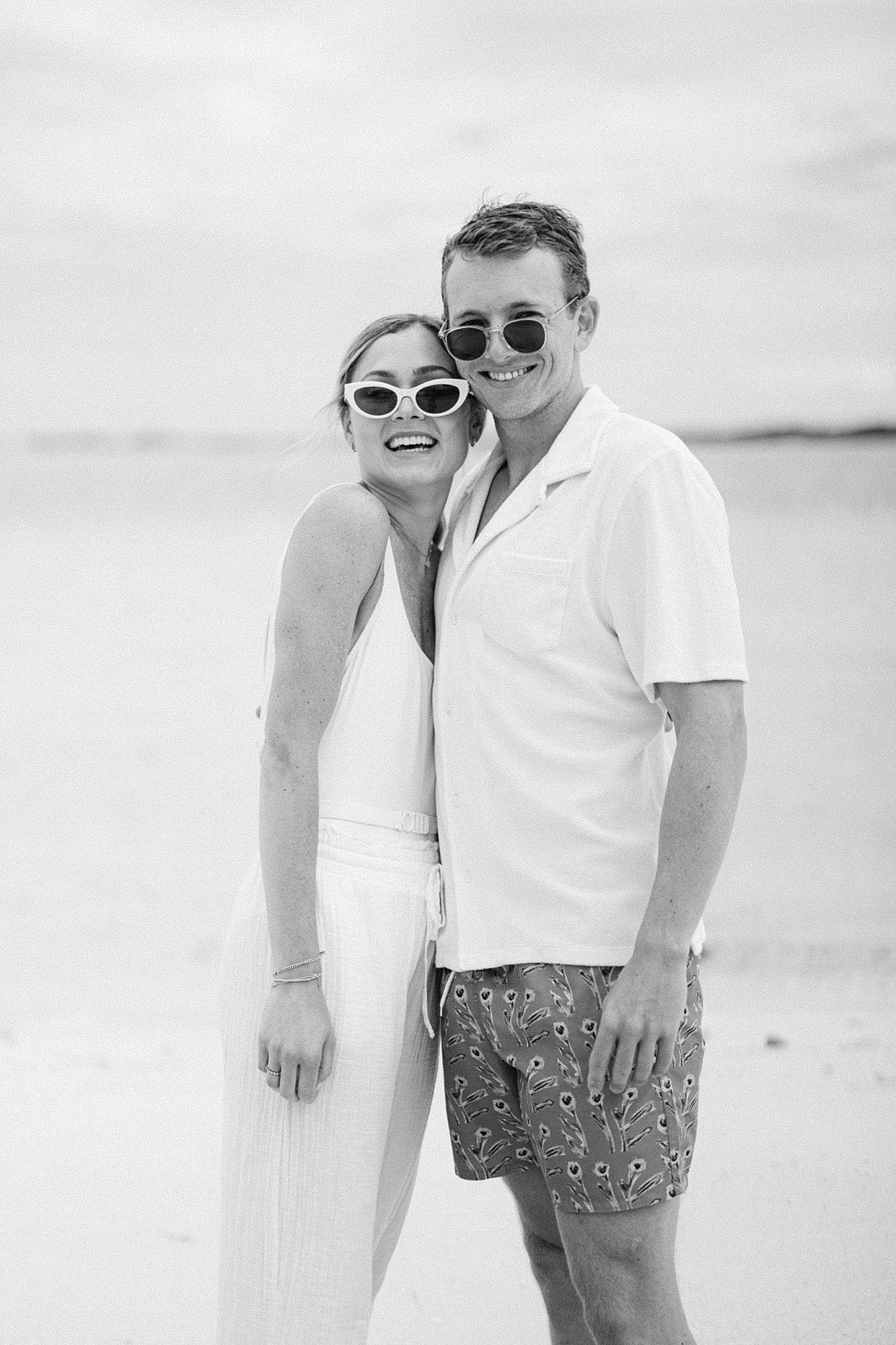 couple on honeymoon in the Bahamas